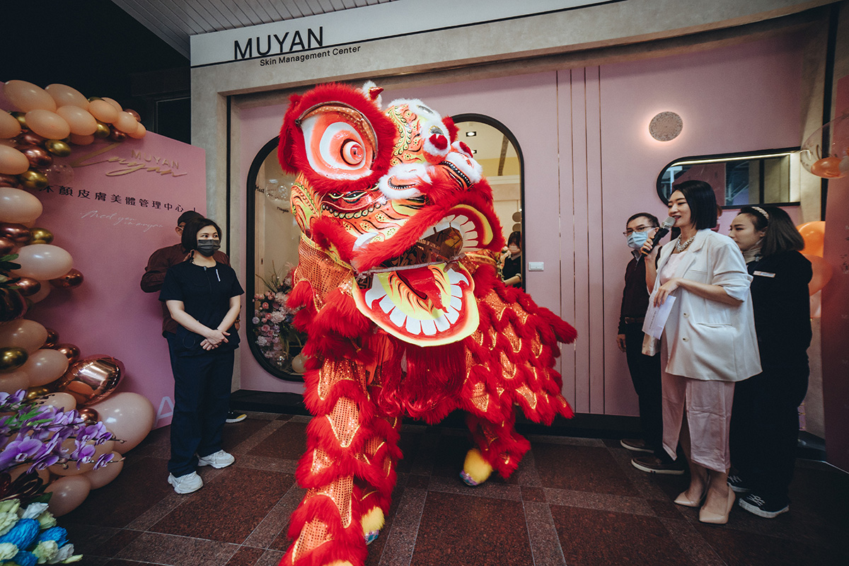 如何提升活動主持人的現場互動技巧 - MOCS 2