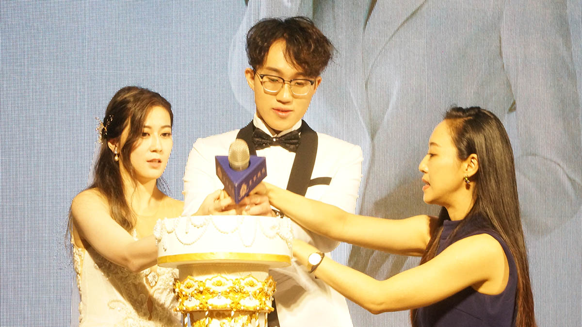 婚禮主持人行情 | 選擇婚禮主持人前你不可不知的三件事