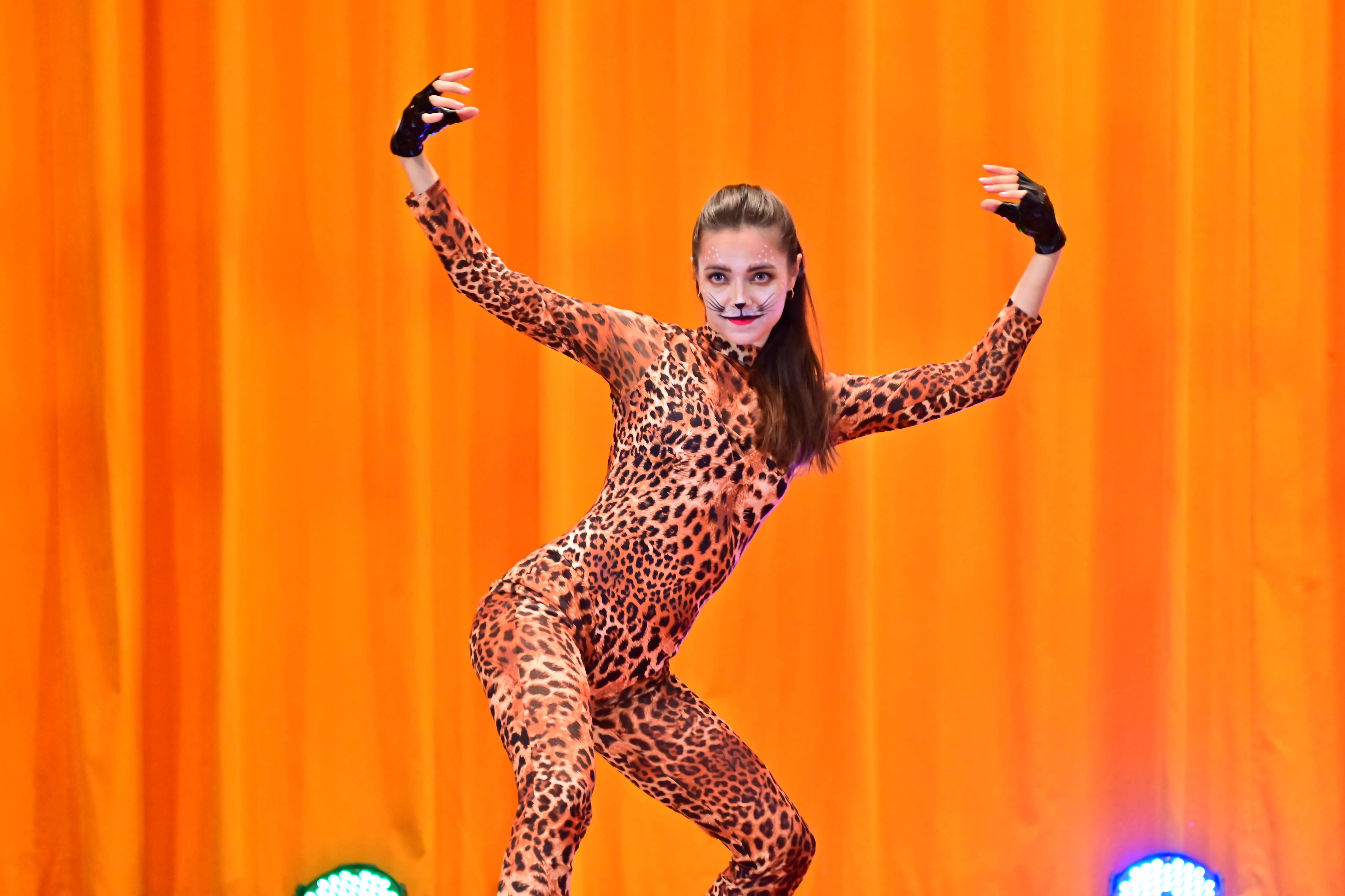 高空特技馬戲團 | MOCS奇想大環特技神玩轉 1