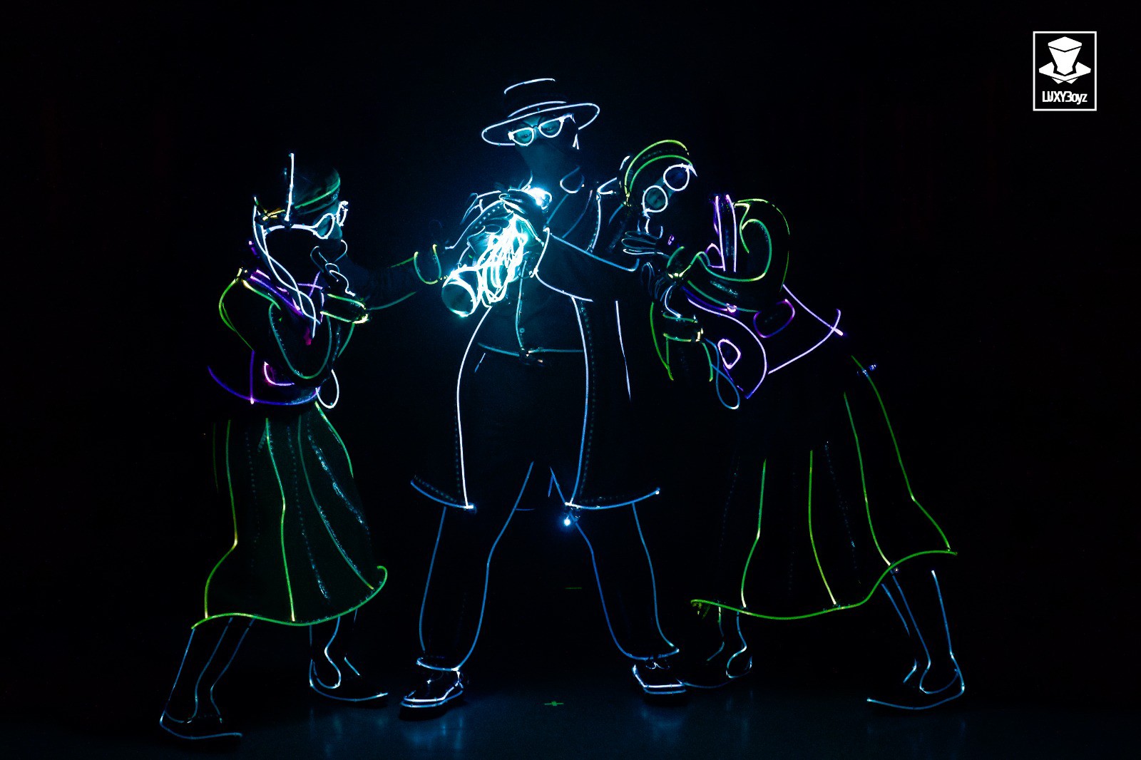 LED黑光舞
